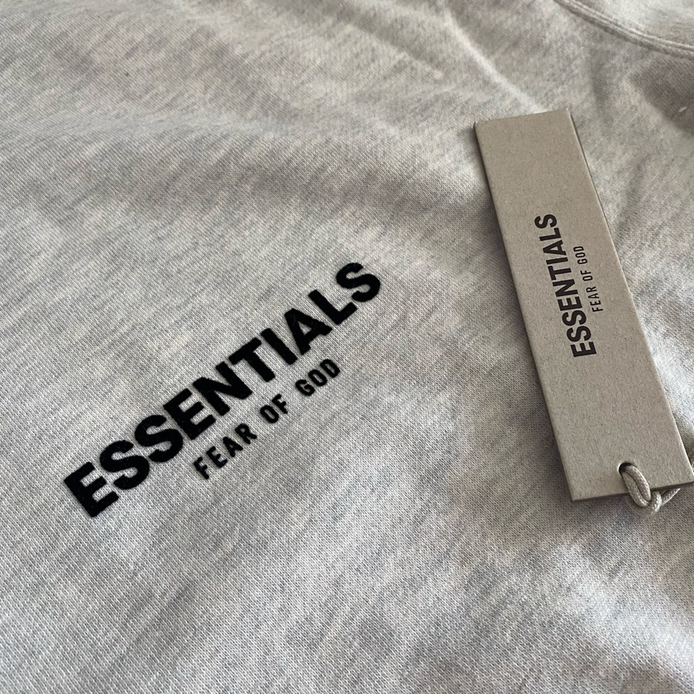 ESSENTIALS FEAR OG GOD LIGHT OATMEAL PULLOVER HOODIE SMALL - Picture 6 of 13